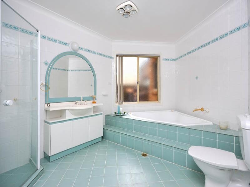 15 Hector Street, Illawong NSW 2234