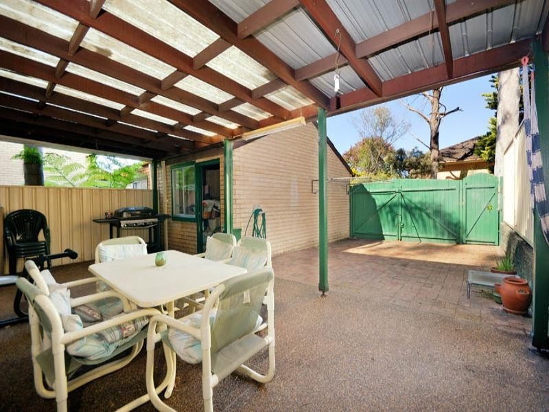 3/2 Goorgool Road, Bangor NSW 2234