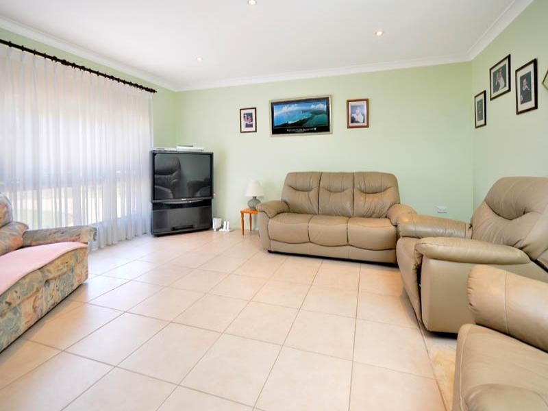 1 Brushwood Drive, Alfords Point NSW 2234