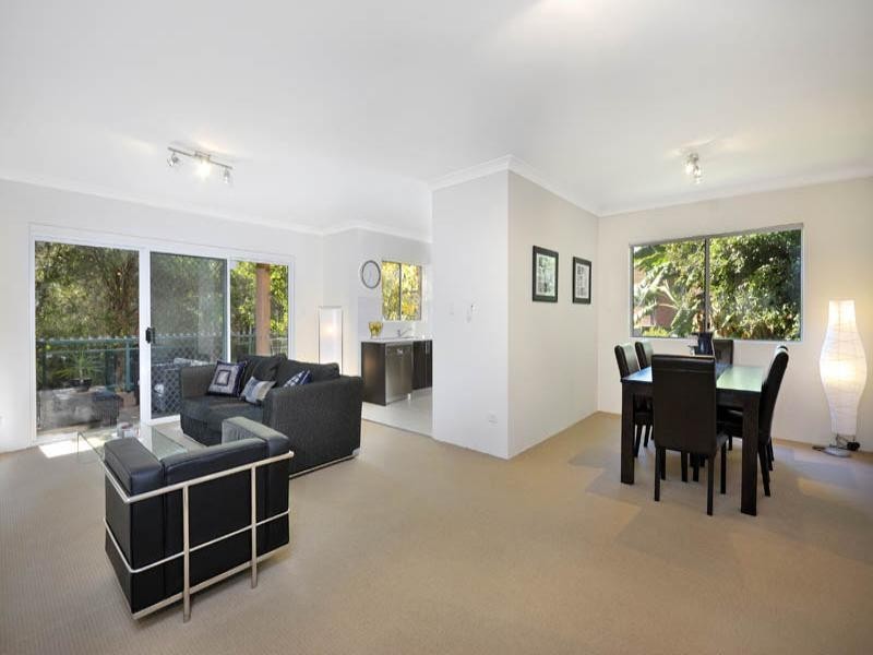 2/34-38 Kiora Road, Miranda NSW 2228