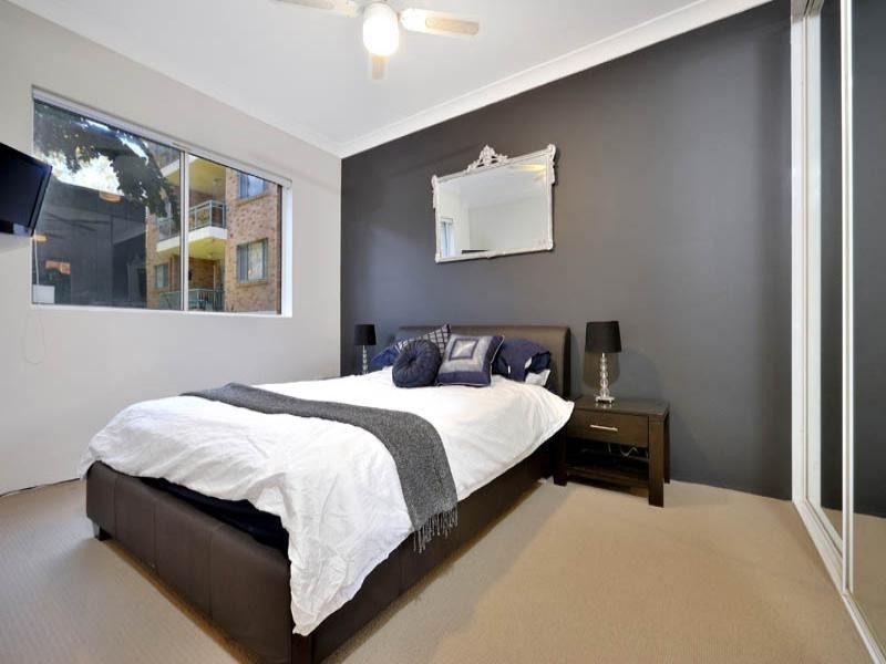 2/34-38 Kiora Road, Miranda NSW 2228