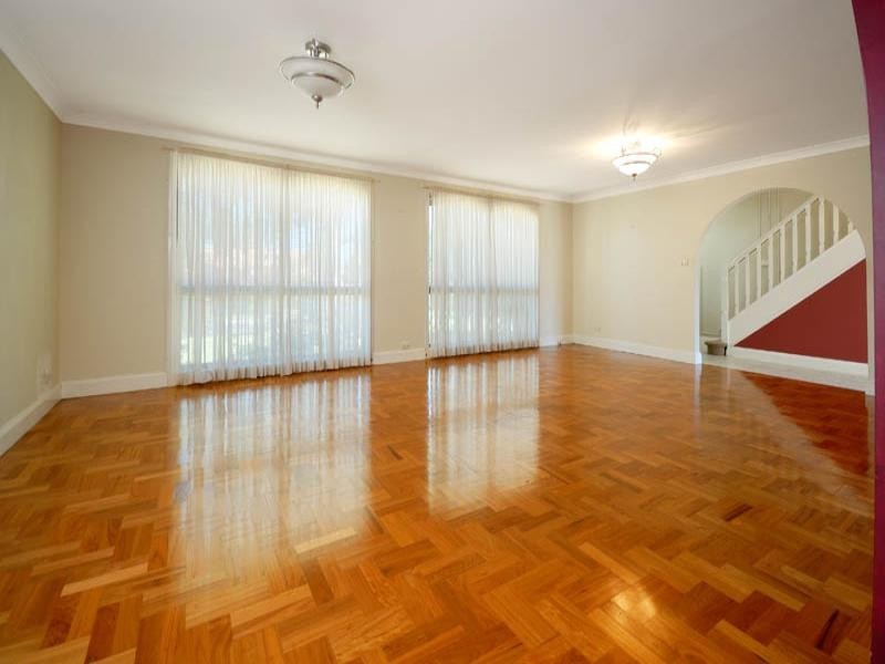 11 Byron Place, Illawong NSW 2234