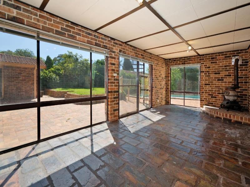 11 Byron Place, Illawong NSW 2234