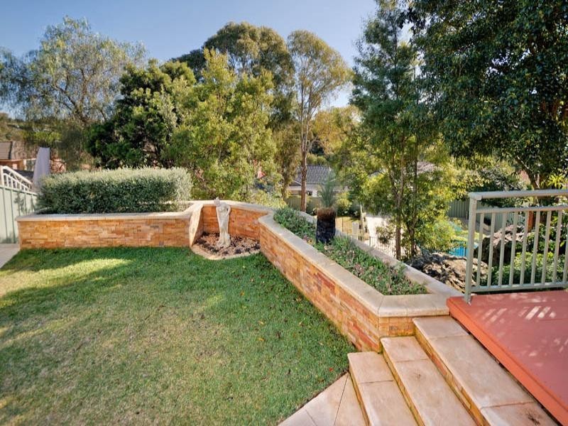 4 Penmon Close, Menai NSW 2234