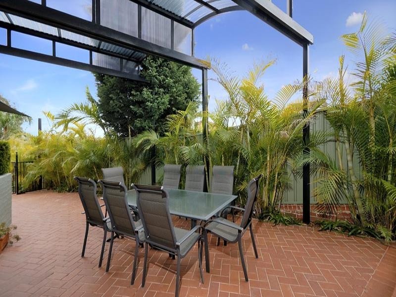 27 Treborth Place, Menai NSW 2234