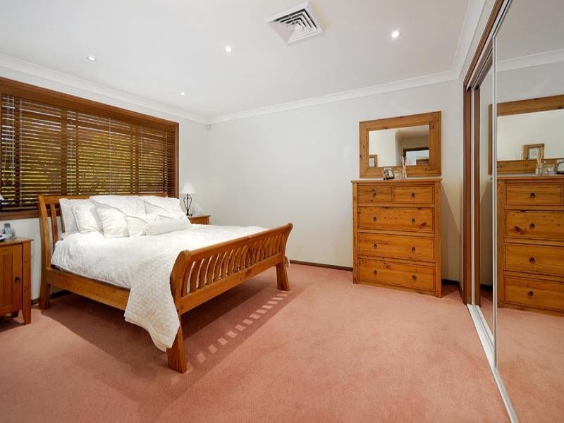 27 Treborth Place, Menai NSW 2234