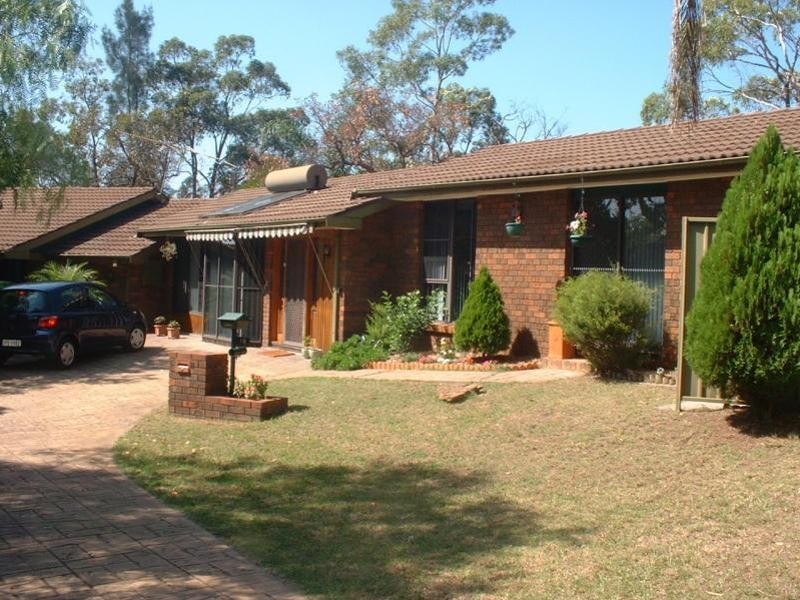 1A Barker Close, Illawong NSW 2234