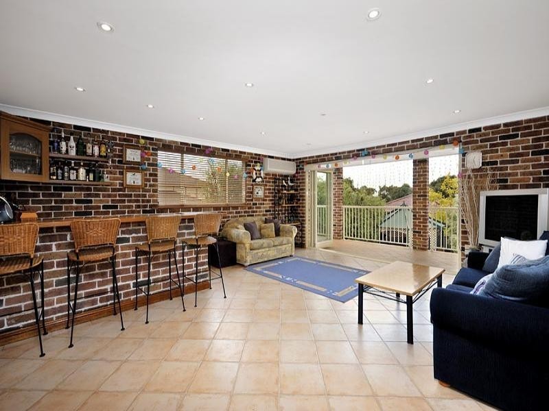 10 Mahogany Place, Alfords Point NSW 2234