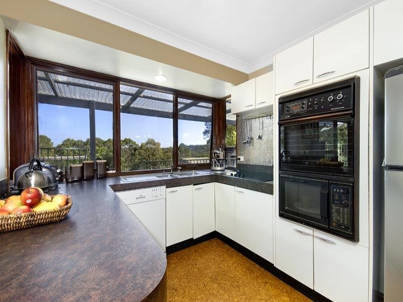 65 Barnes Crescent, Menai NSW 2234