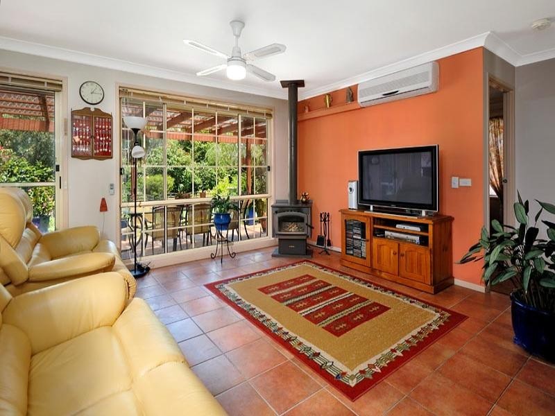 3 Fiddlewood Grove, Menai NSW 2234