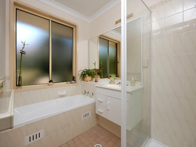 3 Fiddlewood Grove, Menai NSW 2234