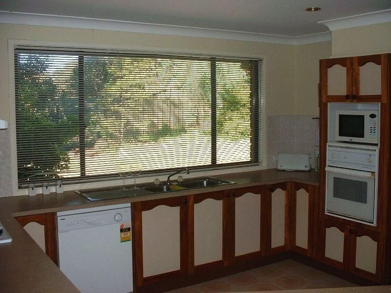 1 Barker Close, Illawong NSW 2234