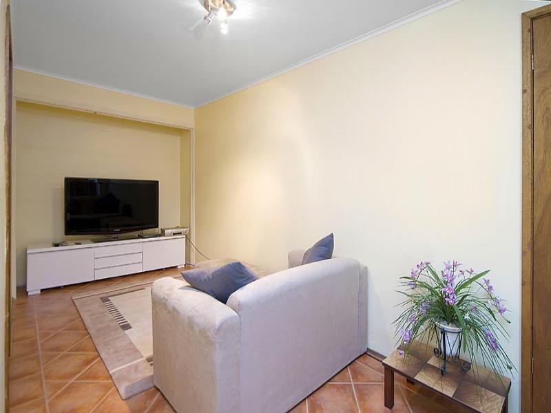 5 Wales Close, Illawong NSW 2234