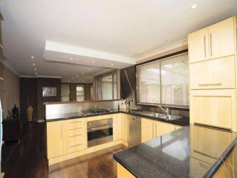 74 Blaxland Drive, Illawong NSW 2234