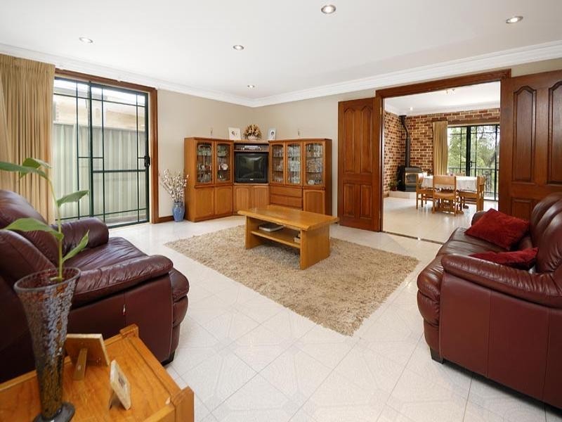 6 Penmon Close, Menai NSW 2234