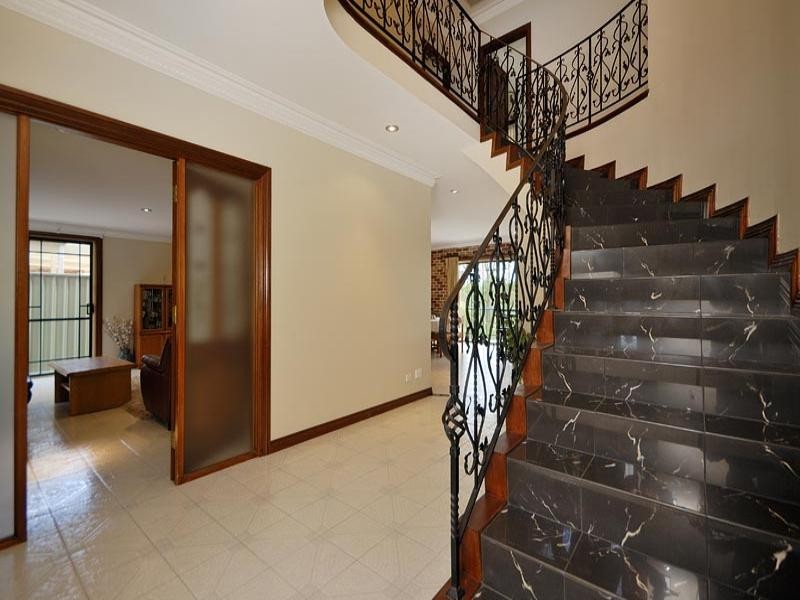 6 Penmon Close, Menai NSW 2234