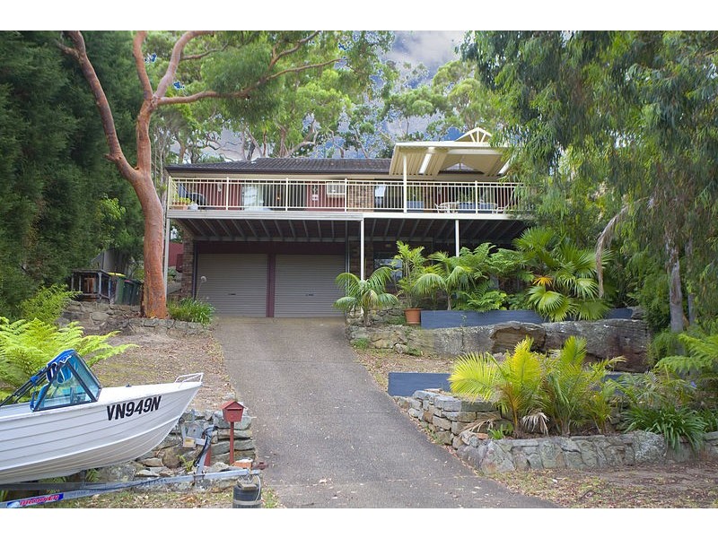 24 Connor Place, Illawong NSW 2234