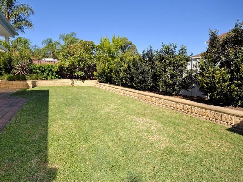 16 Raine Place, Barden Ridge NSW 2234