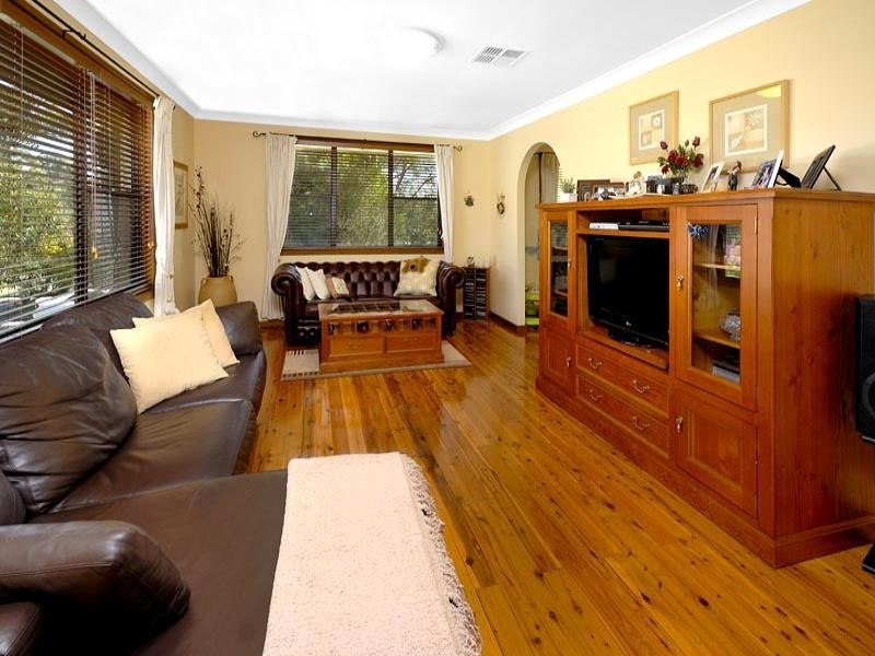 22 Bodalla Crescent, Bangor NSW 2234