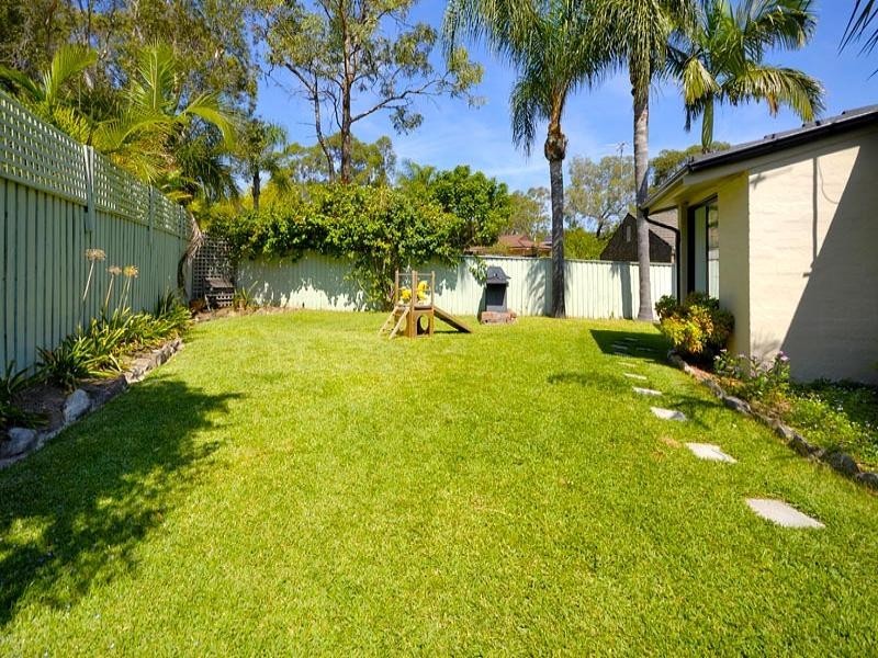 22 Bodalla Crescent, Bangor NSW 2234