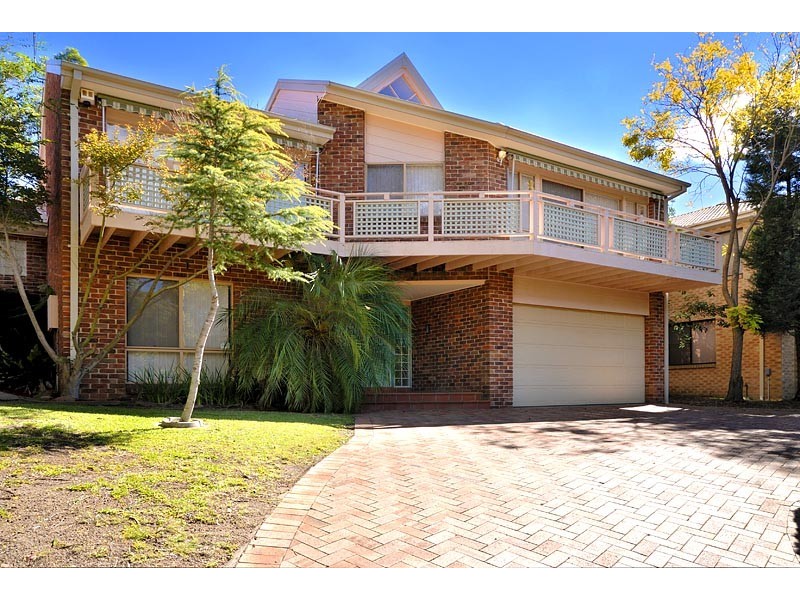 8 Beaumaris Drive, Menai NSW 2234