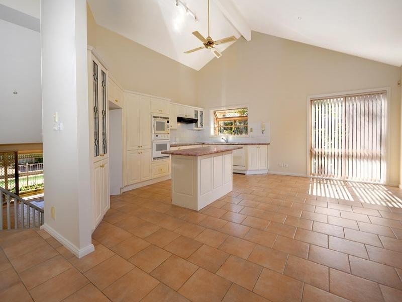 8 Beaumaris Drive, Menai NSW 2234