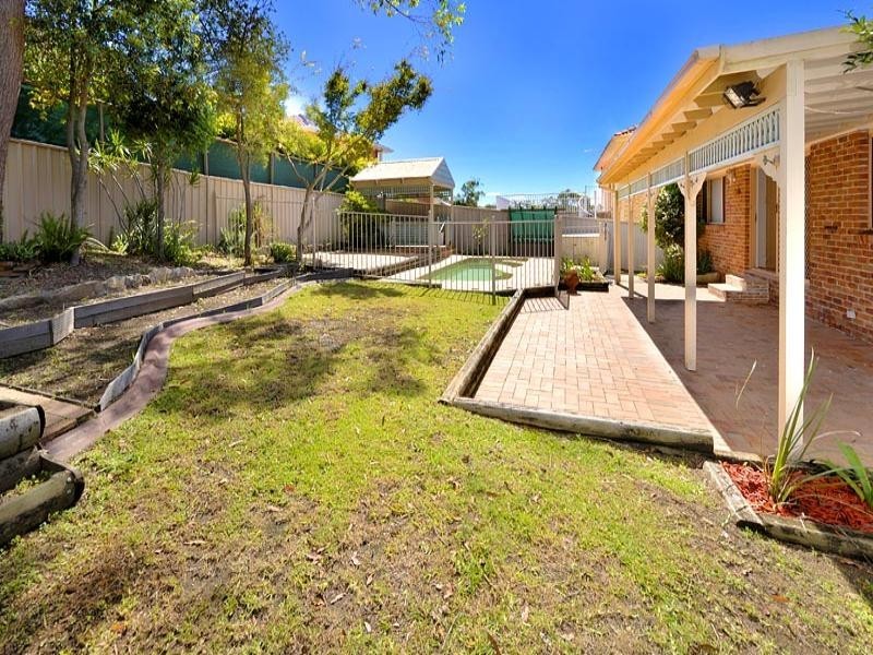 8 Beaumaris Drive, Menai NSW 2234