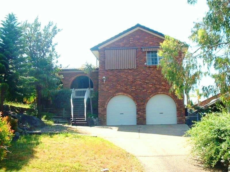 16 Hall Drive, Menai NSW 2234