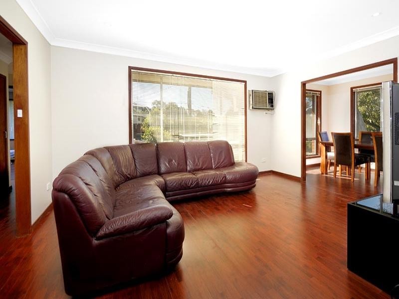 11 Kilmarnock Road, Engadine NSW 2233
