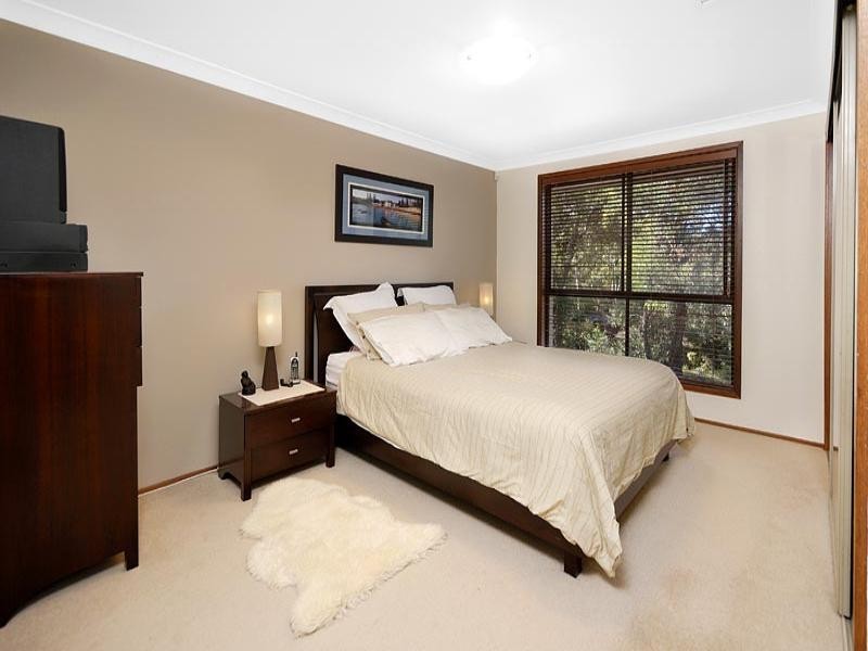 58 Griffin Parade, Illawong NSW 2234