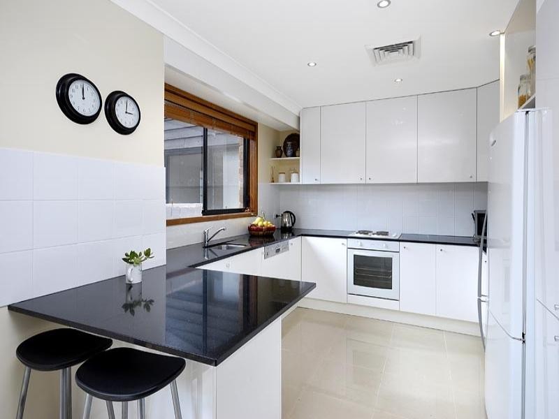 21 Jervis Drive, Illawong NSW 2234