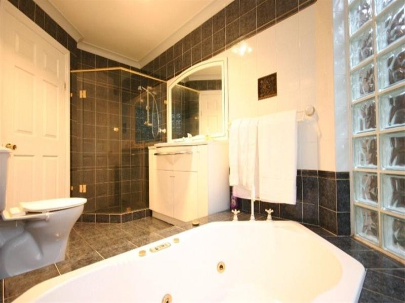 1 Tay Place, Woronora NSW 2232