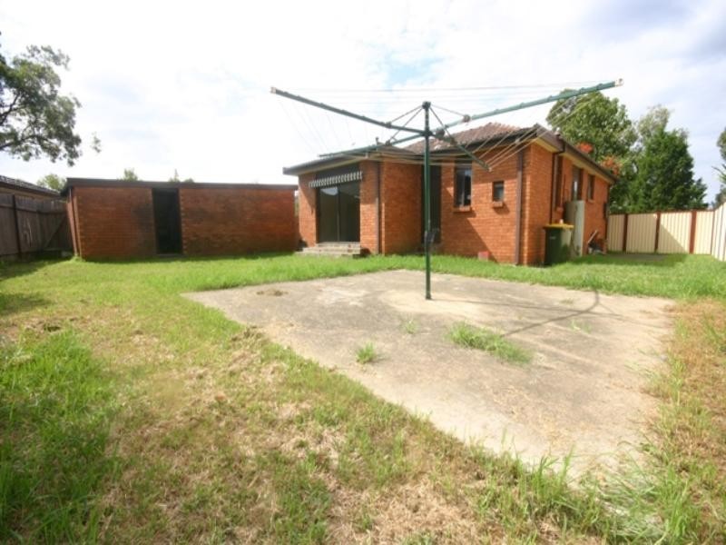 30 Wilbung Road, Illawong NSW 2234