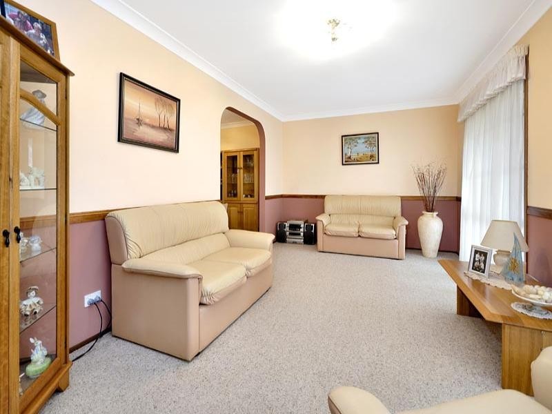 24 Jervis Drive, Illawong NSW 2234