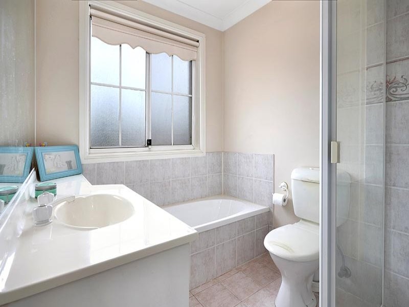 37 Bluegum Way, Menai NSW 2234