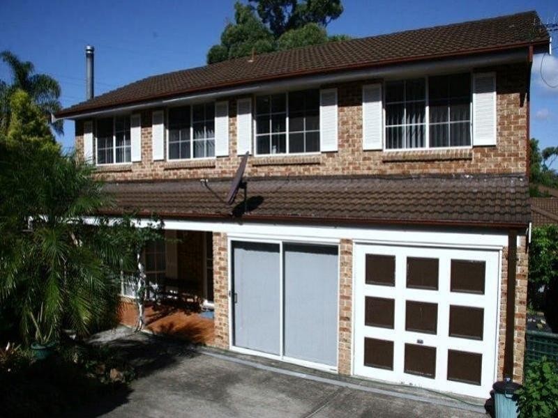 11 Phoenix Place, Illawong NSW 2234