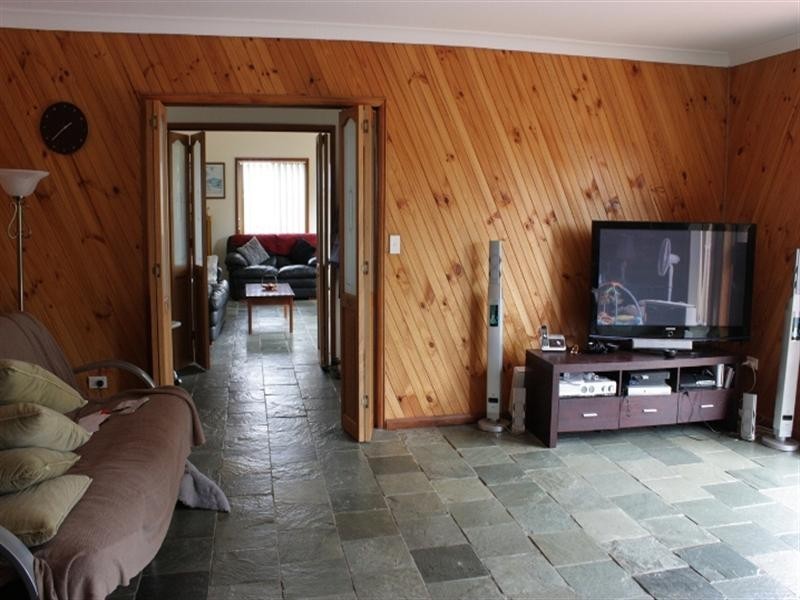 86 Hall Drive, Menai NSW 2234