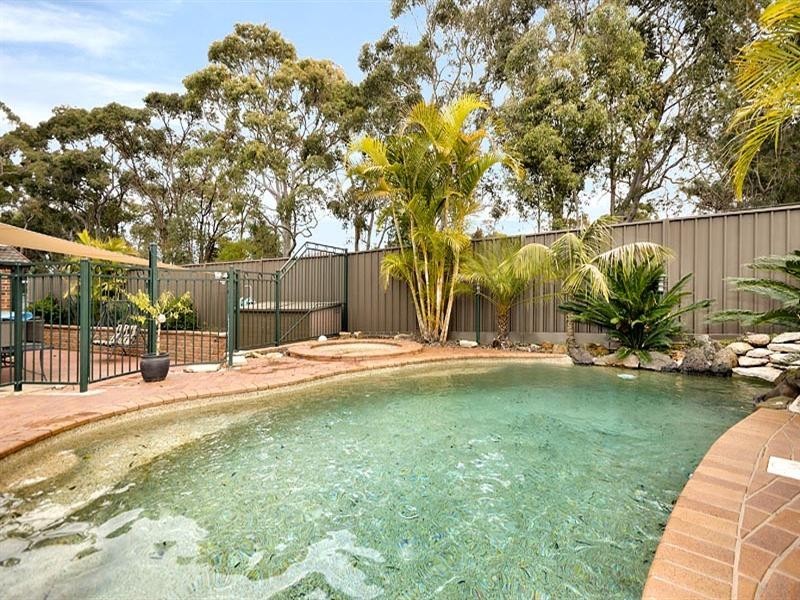 36 Dinjerra Close, Bangor NSW 2234