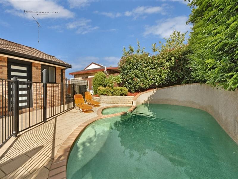 21 Jervis Drive, Illawong NSW 2234