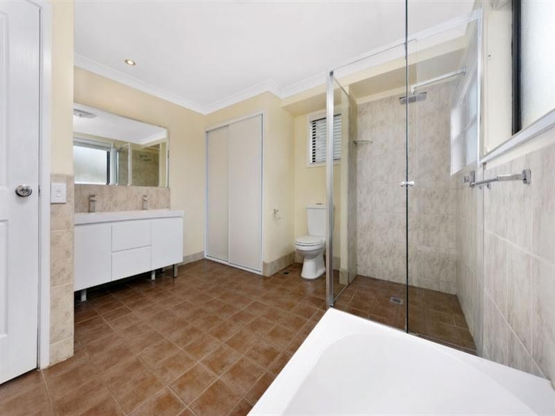 21 Jervis Drive, Illawong NSW 2234