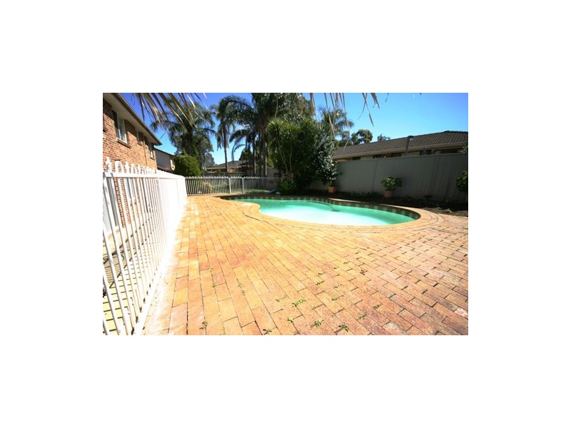 17 Jervis Drive, Illawong NSW 2234