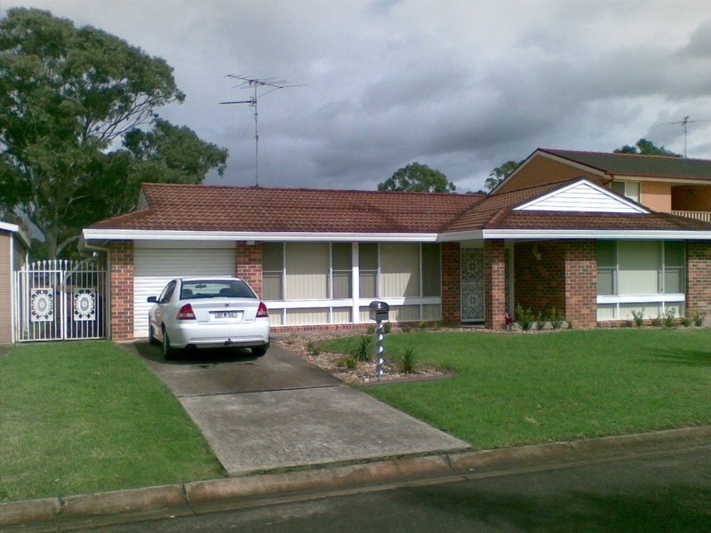 22 Heron Crescent, St Clair NSW 2759