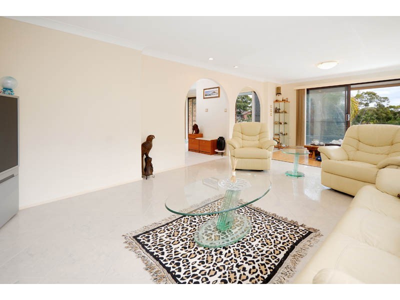 6 McCabe Place, Menai NSW 2234