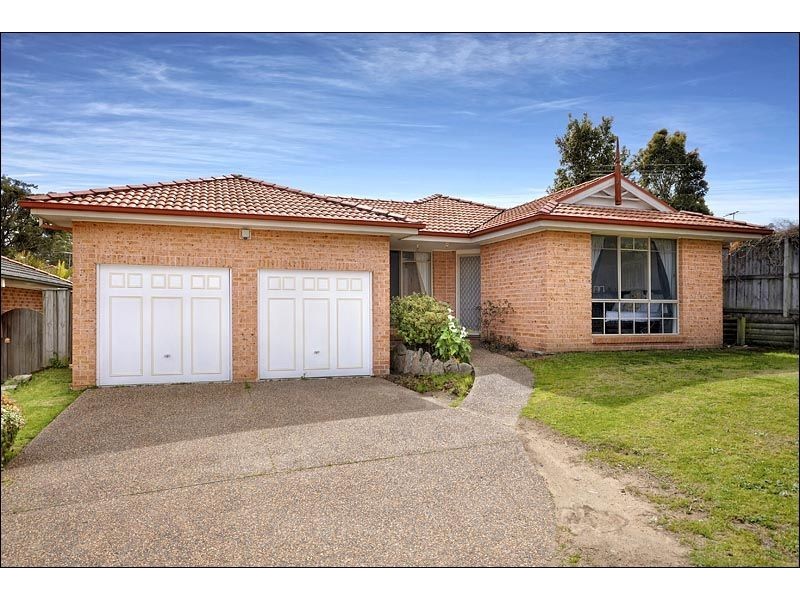 19 Batchelor Close, Menai NSW 2234