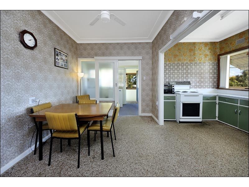 16 Farnham Avenue, Roselands NSW 2196