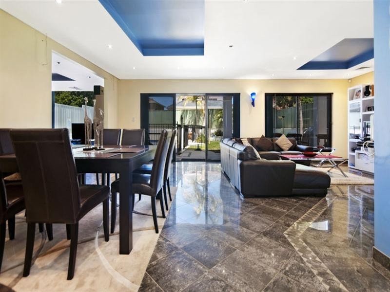 5 Treborth Place, Menai NSW 2234