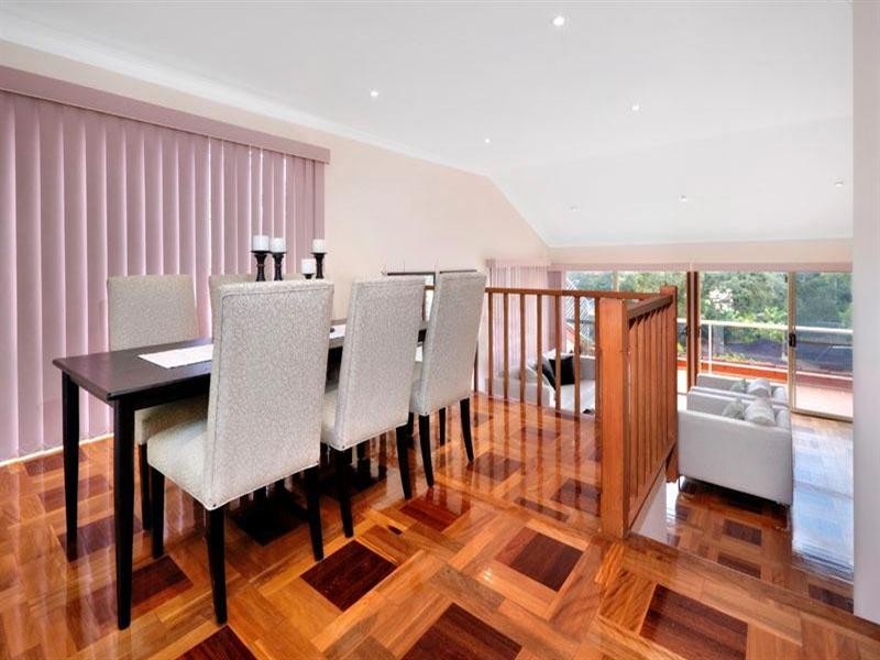 27 Burley Close, Illawong NSW 2234