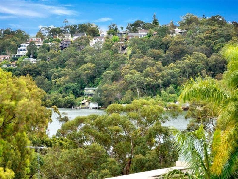 27 Burley Close, Illawong NSW 2234