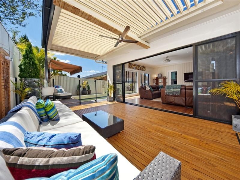 7 James Close, Menai NSW 2234