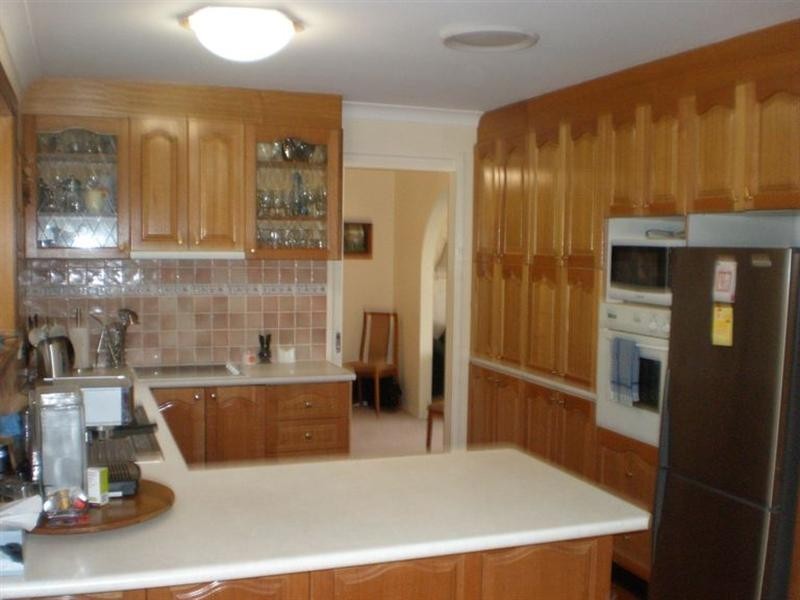 1 West Close, Illawong NSW 2234